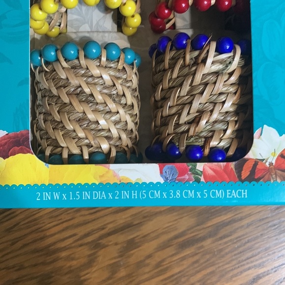 The Pioneer Woman Beaded Napkin Rings 8 piece 2 sets of 4 - Picture 7 of 13